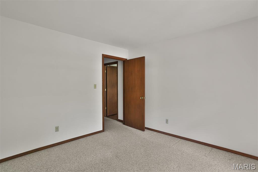 6515 Christopher Drive St. Louis, MO 63129 - Photo 44 of 61