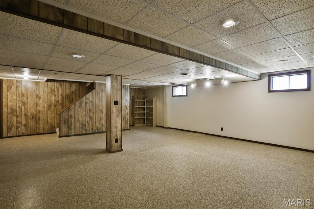 6515 Christopher Drive St. Louis, MO 63129 - Photo 51 of 61