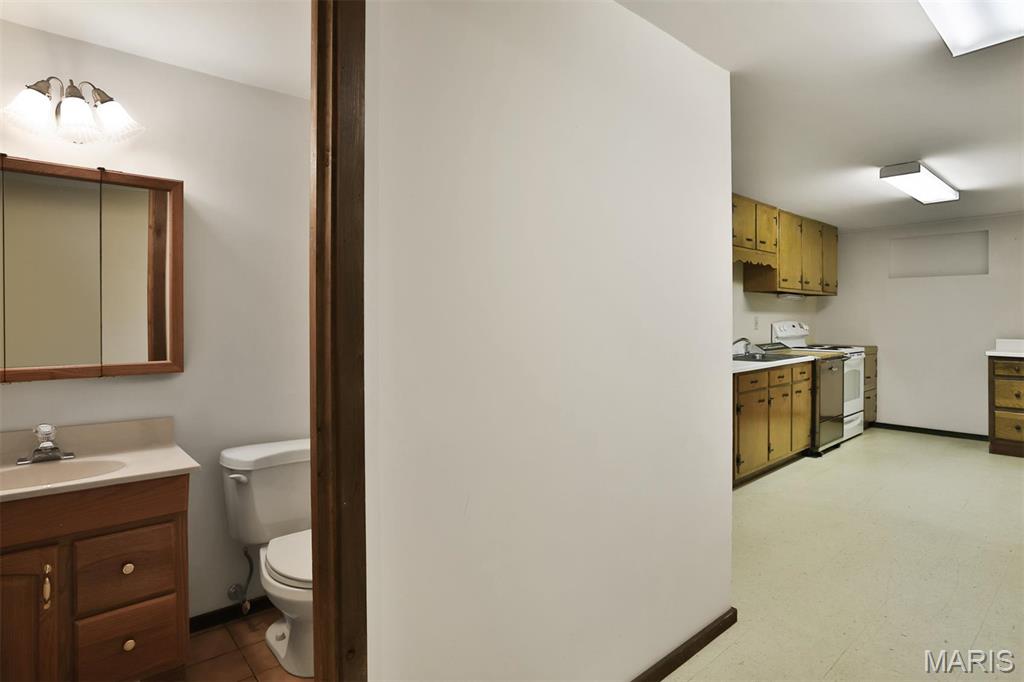 6515 Christopher Drive St. Louis, MO 63129 - Photo 53 of 61