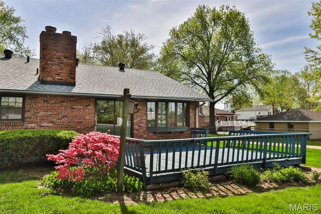 6515 Christopher Drive St. Louis, MO 63129 - Photo 9 of 61