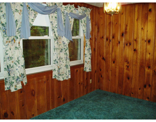 43 Van Norden Road Reading, MA 01867 - Photo 6 of 7 Gallery Image 6