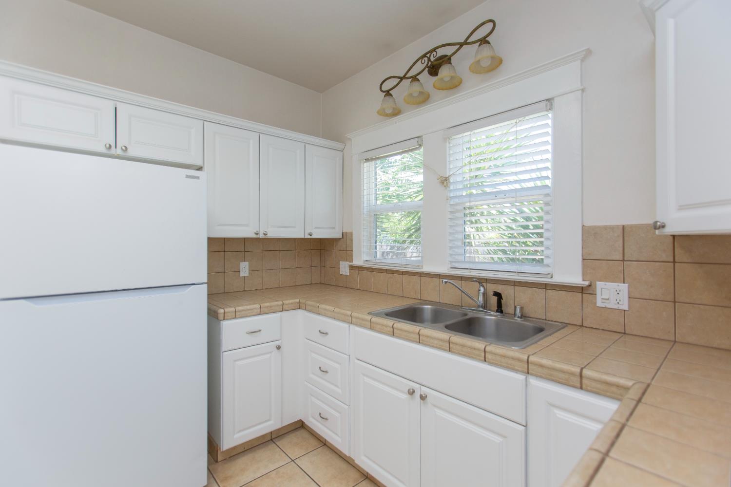 1027 West 21st Street Merced, CA 95340 - Photo 25 of 38