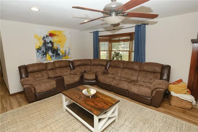 $340,000 | 727 North Leonard Street, Girard, KS 66743