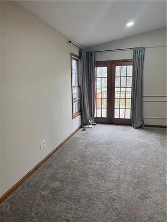$325,000 | 727 North Leonard Street, Girard, KS 66743