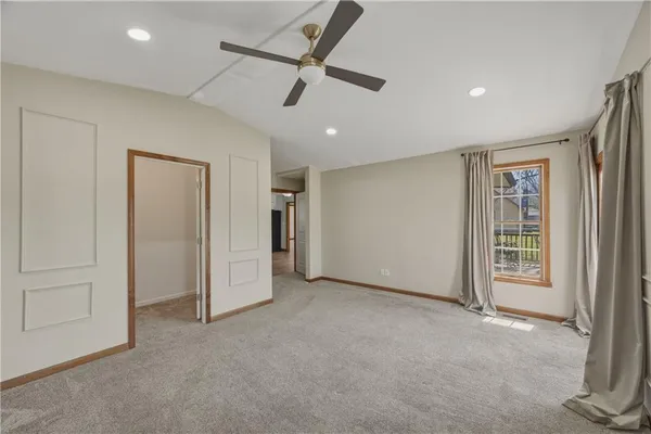 $325,000 | 727 North Leonard Street, Girard, KS 66743