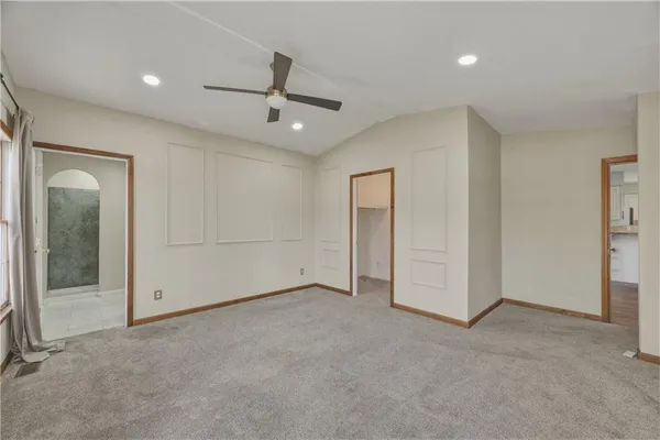 $325,000 | 727 North Leonard Street, Girard, KS 66743