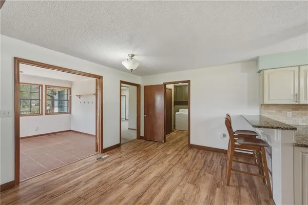 $325,000 | 727 North Leonard Street, Girard, KS 66743