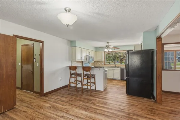 $325,000 | 727 North Leonard Street, Girard, KS 66743