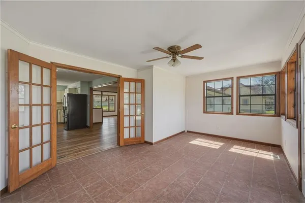 $325,000 | 727 North Leonard Street, Girard, KS 66743