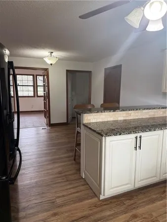 $325,000 | 727 North Leonard Street, Girard, KS 66743