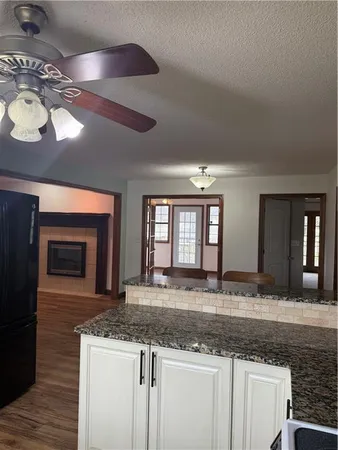 $325,000 | 727 North Leonard Street, Girard, KS 66743