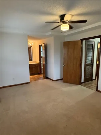 $325,000 | 727 North Leonard Street, Girard, KS 66743