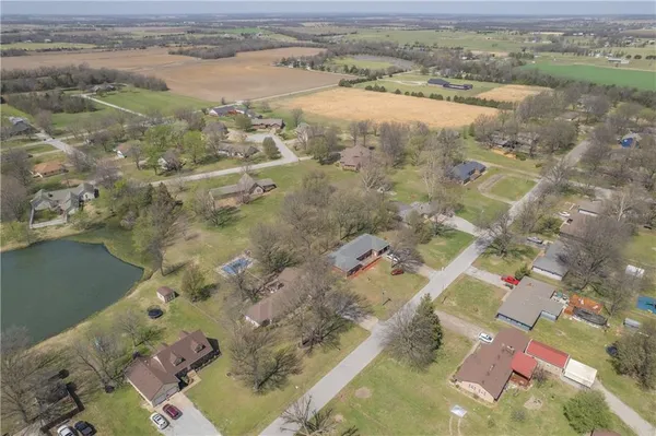 $325,000 | 727 North Leonard Street, Girard, KS 66743