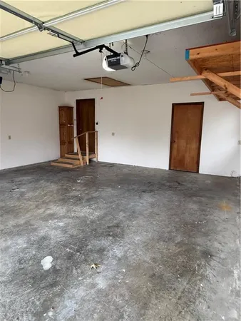 $325,000 | 727 North Leonard Street, Girard, KS 66743
