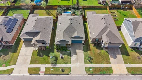 $305,000 | 1705 T H Johnson Drive, Taylor, TX 76574