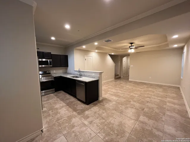 $1,495 | 6411 Luglio Lane, Unit 101, San Antonio, TX 78233