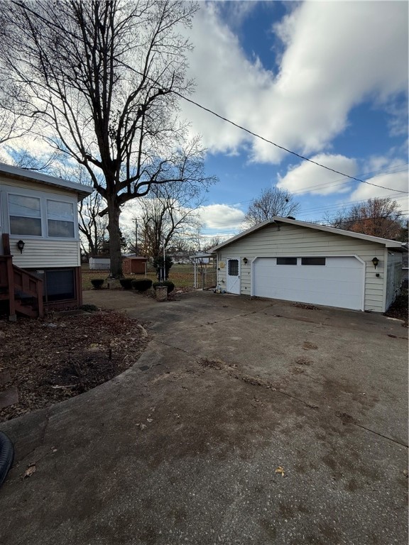 113 Benton Drive Decatur, IL 62526 - Photo 4 of 33 Gallery Image 4