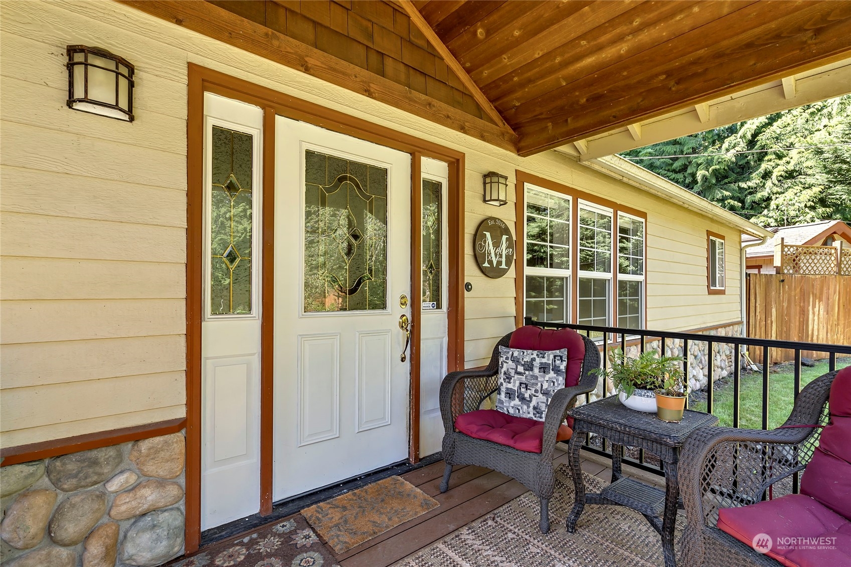 5089 David Road Northwest Bremerton, WA 98312 - Photo 2 of 34 Gallery Image 2