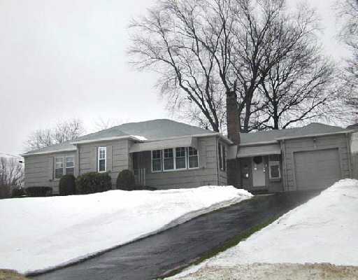 8 Oaklawn Road North Smithfield, RI 02896 - Photo 1 of 1 Exterior Front.