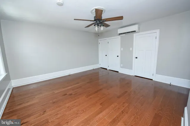 wooden floor in an empty room