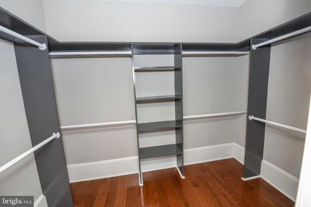 a car parked in front of a building