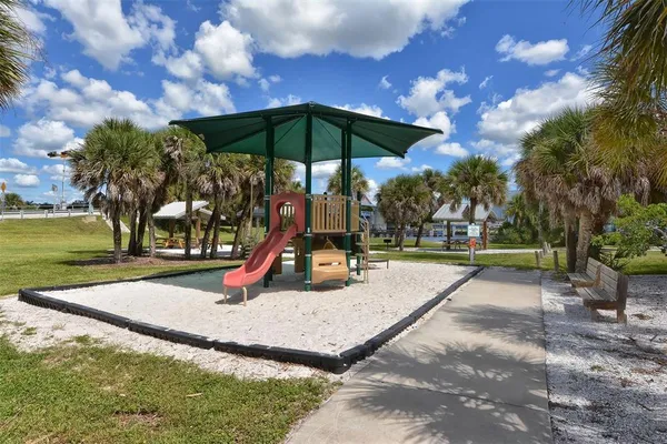 $365,000 | 625 Verrocchio Drive, Unit 625, Nokomis, FL 34275