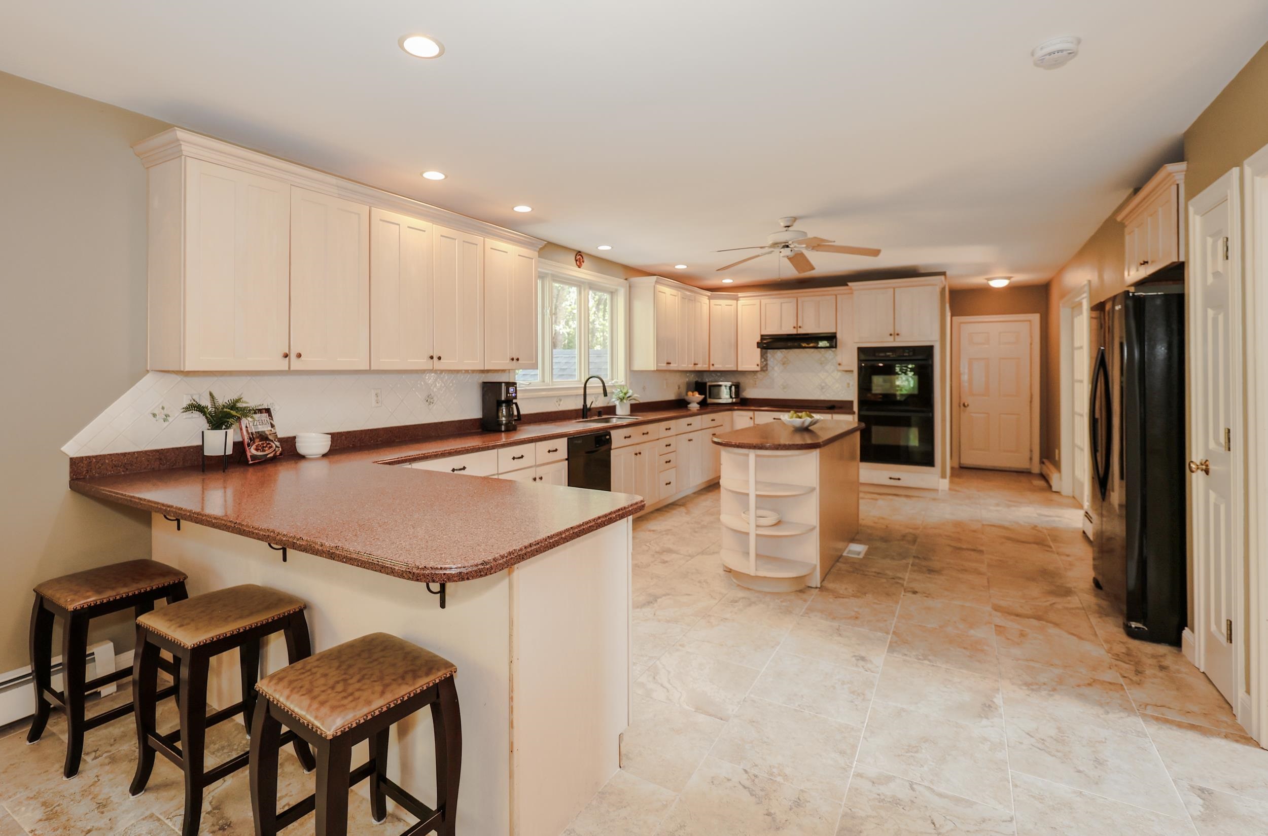 18 Nottingham Road Windham, NH 03087 - Photo 19 of 56
