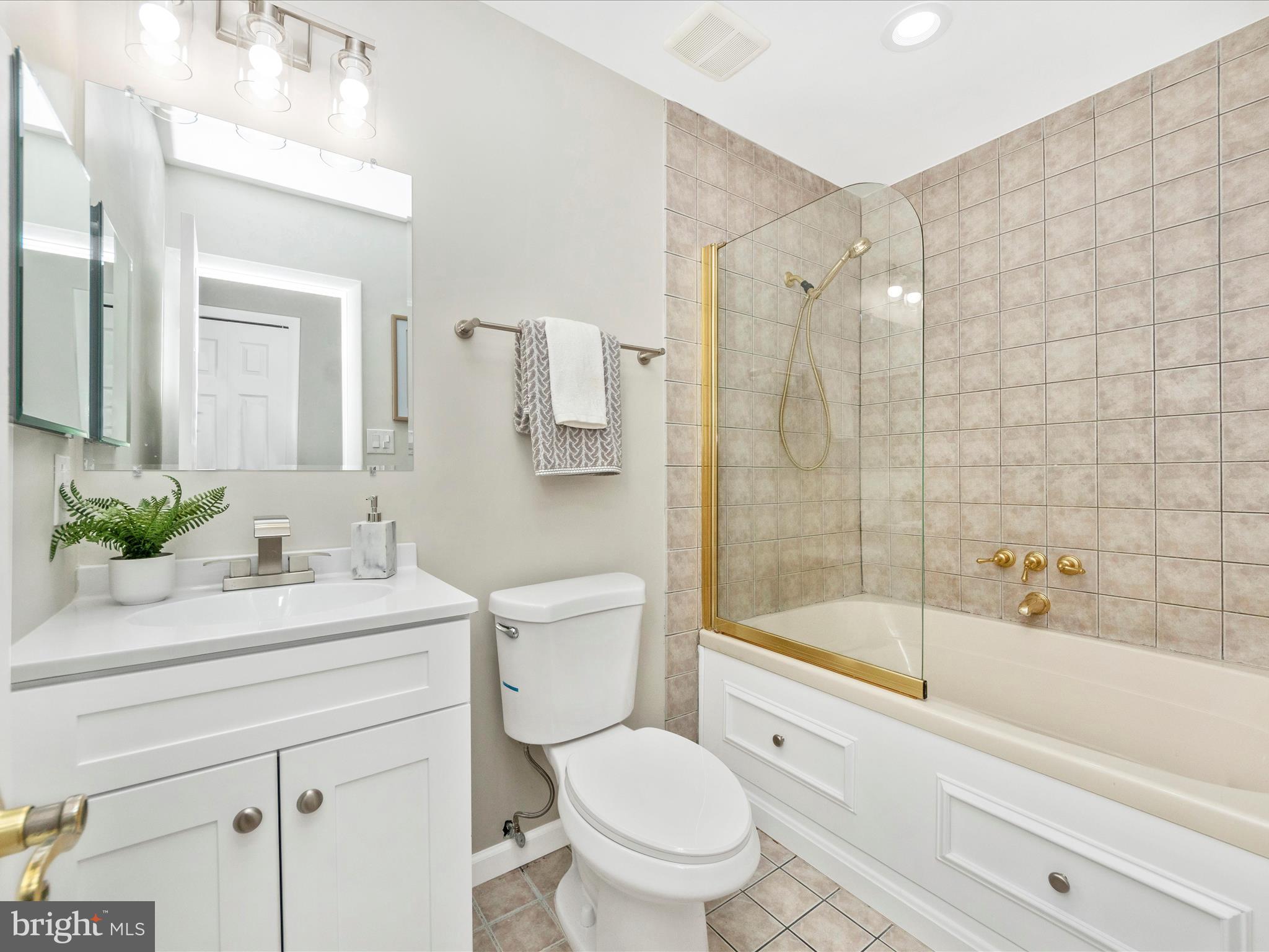 3128 Berry Road Northeast, Unit 23 Washington, DC 20018 - Photo 30 of 53 Bathroom