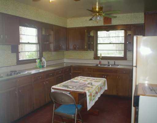 115 Sandy Hill Road Valencia, PA 16059 - Photo 2 of 3