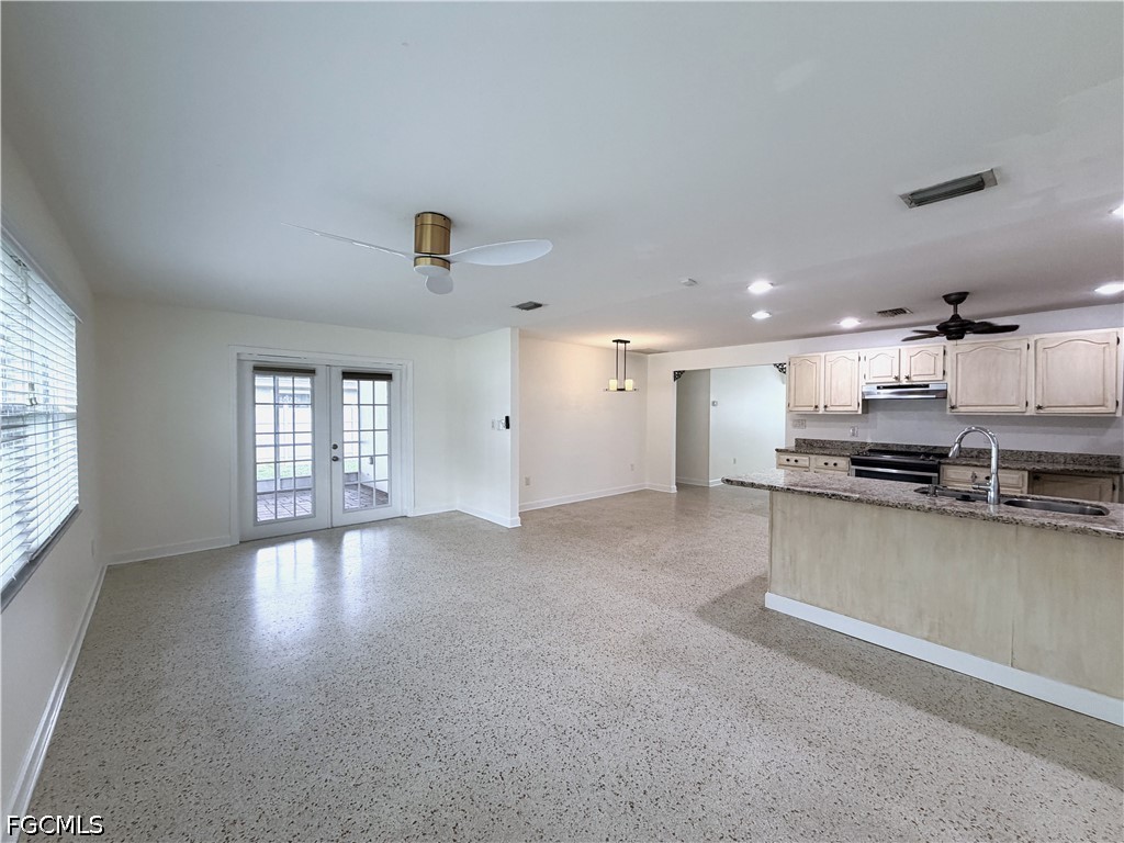 1637 South Mayfair Road Fort Myers, FL 33919 - Photo 10 of 29