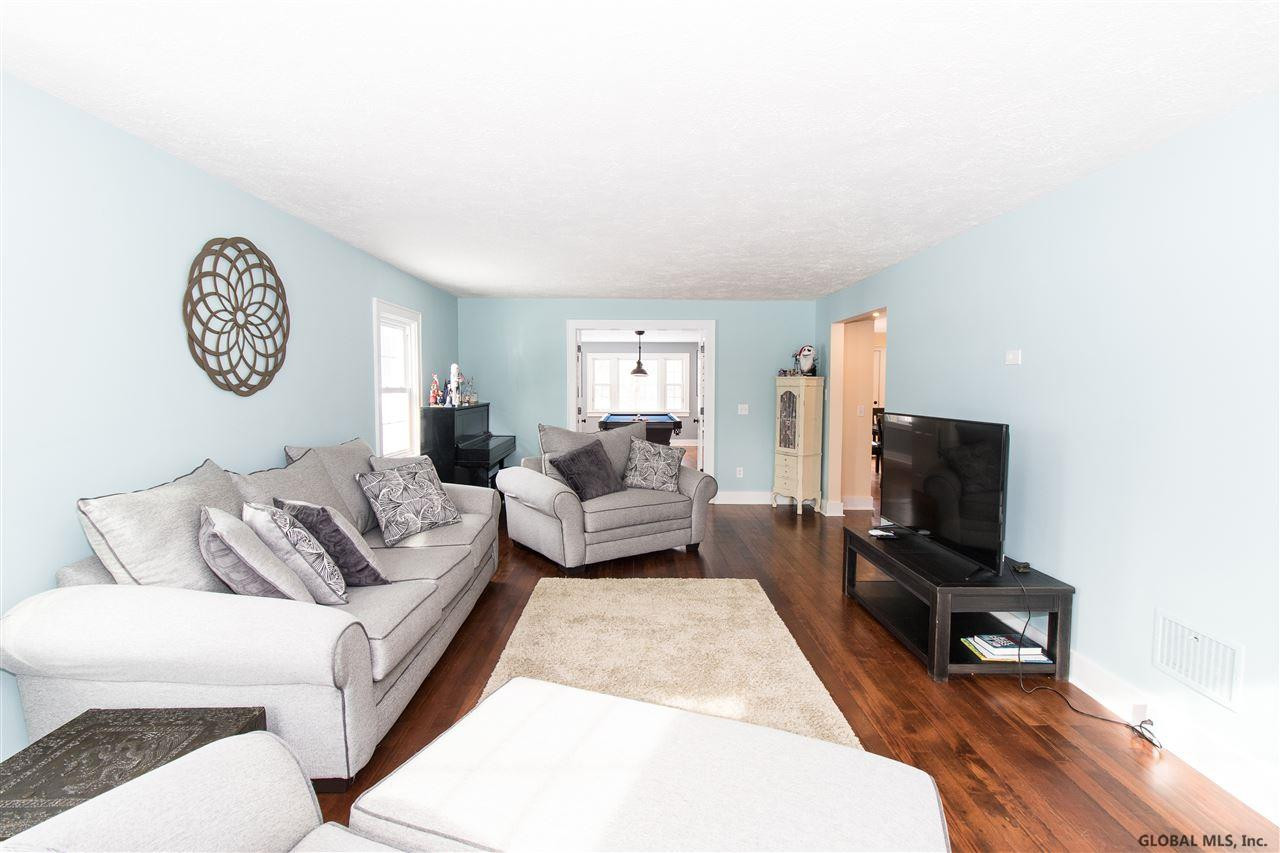 371 Riverview Road Rexford, NY 12148 - Photo 8 of 58 Photo 8