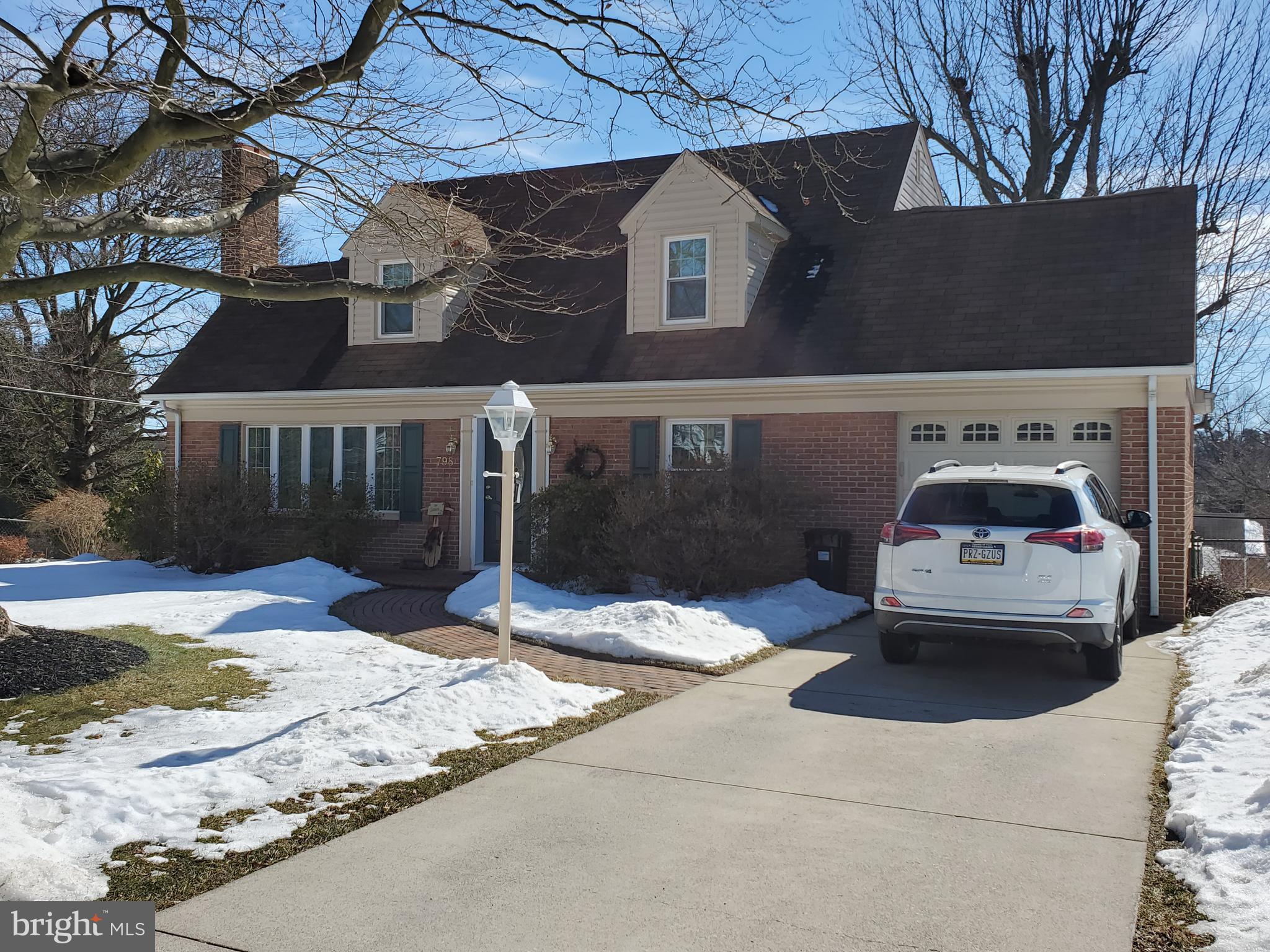 798 Southern Road York, PA 17403 - Photo 1 of 32 Gallery Image 1