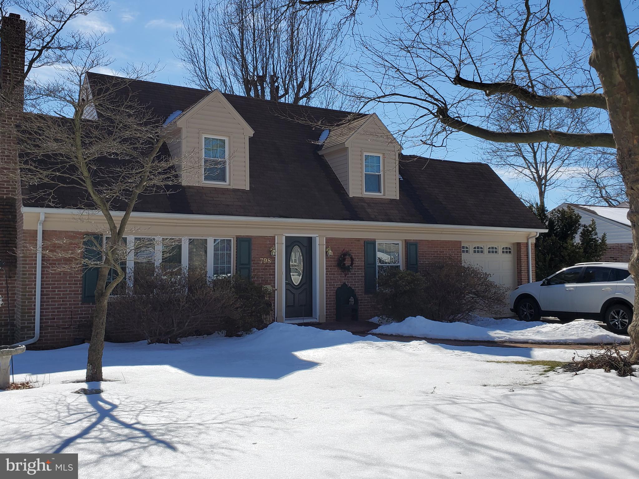 798 Southern Road York, PA 17403 - Photo 2 of 32 Gallery Image 2