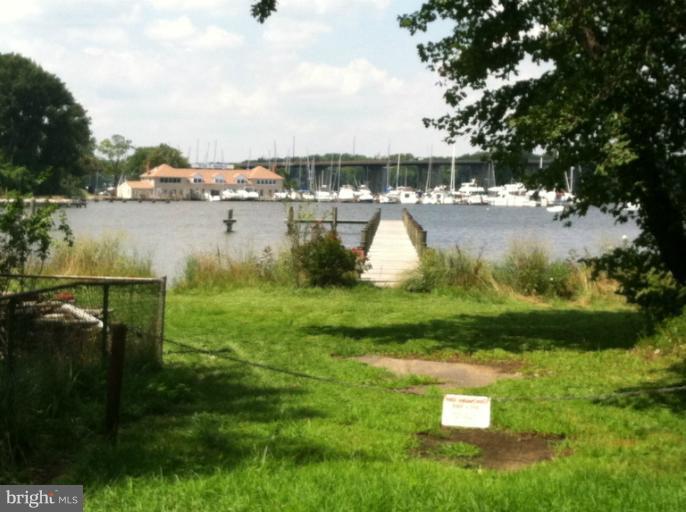 Community Pier