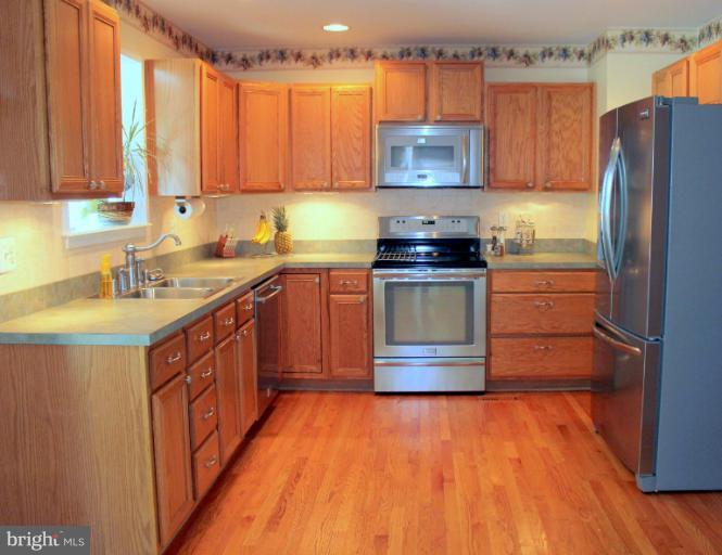111 Riverside Road Edgewater, MD 21037 - Photo 14 of 27 Kitchen