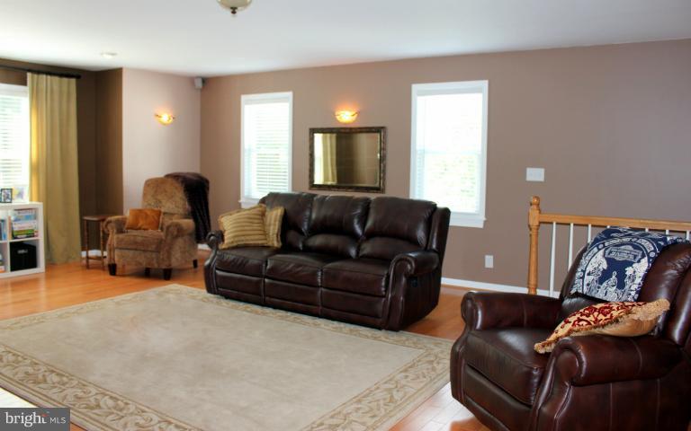 111 Riverside Road Edgewater, MD 21037 - Photo 9 of 27 Bedroom (Master)