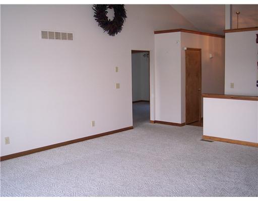 2420 Myers Road Springfield, OH 45502 - Photo 8 of 18