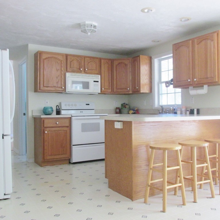 3 Robertson Road Shirley, MA 01464 - Photo 11 of 21