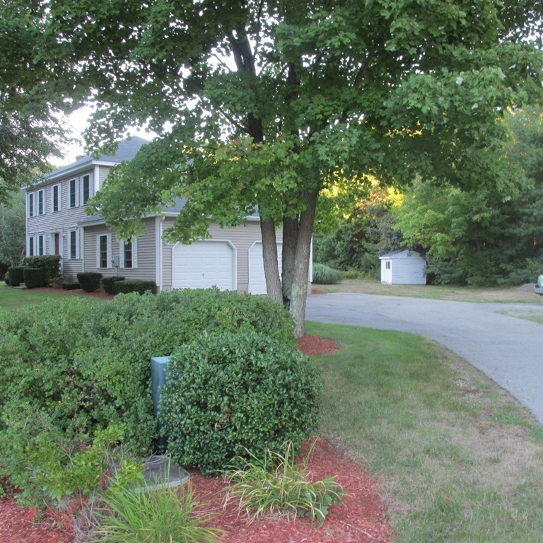 3 Robertson Road Shirley, MA 01464 - Photo 2 of 21