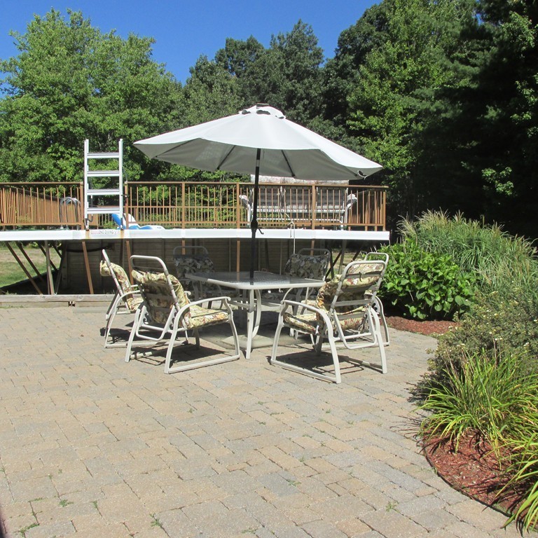 3 Robertson Road Shirley, MA 01464 - Photo 5 of 21