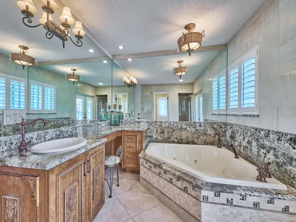 $2,990,000 | 7691 Estrella Circle, Boca Raton, FL 33433