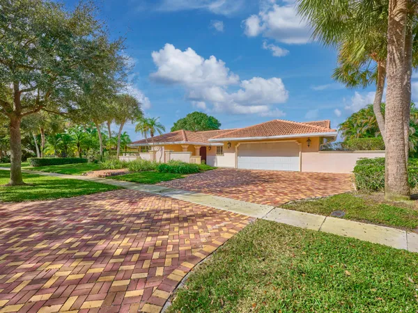 $2,990,000 | 7691 Estrella Circle, Boca Raton, FL 33433