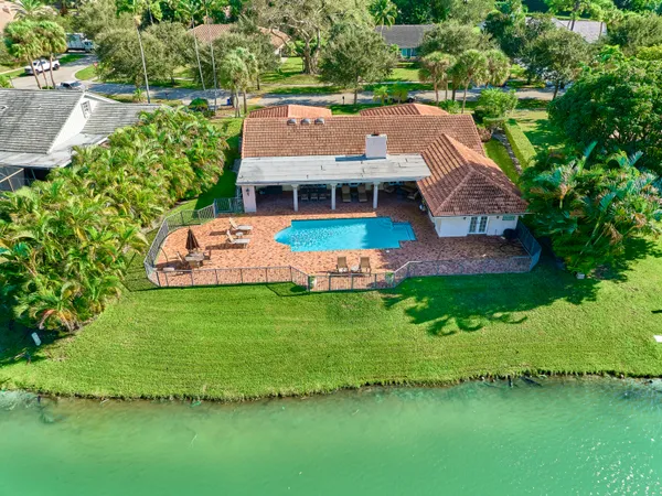 $2,990,000 | 7691 Estrella Circle, Boca Raton, FL 33433