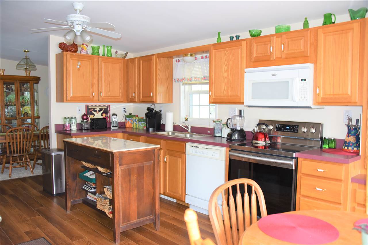 617 Meadowbend Road Williston, VT 05495 - Photo 3 of 10 Gallery Image 3