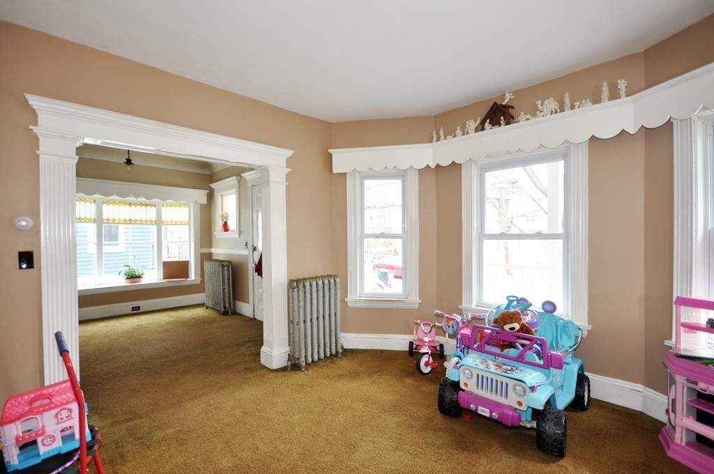 52 Highland Road Somerville, MA 02144 - Photo 8 of 24 Gallery Image 8