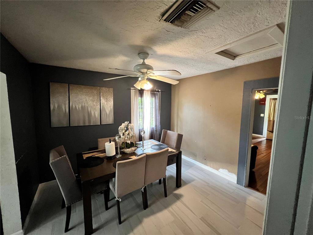 4223 Sawyer Road Sarasota, FL 34233 - Photo 13 of 18