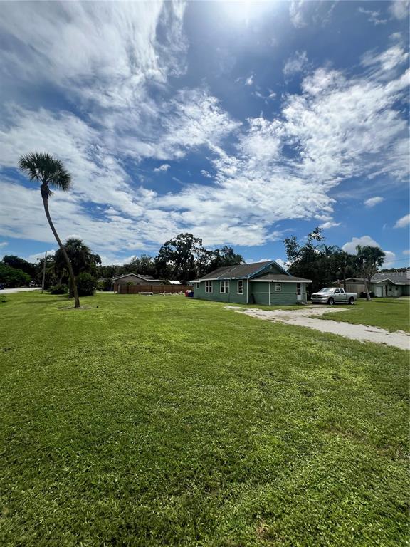 4223 Sawyer Road Sarasota, FL 34233 - Photo 4 of 18