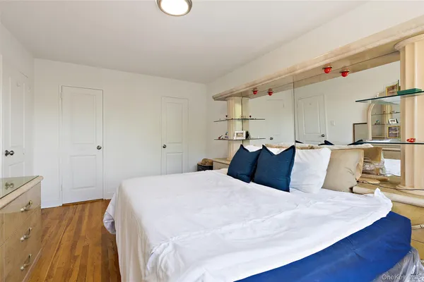 $189,000 | 205 East 238th Street, Unit 2C | Woodlawn Heights