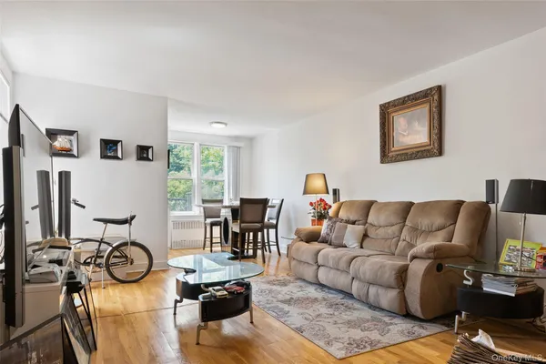 $189,000 | 205 East 238th Street, Unit 2C | Woodlawn Heights