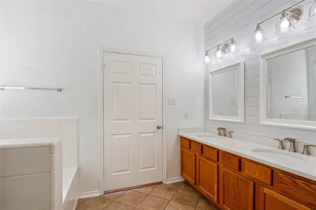 $350,000 | 601 Red Hawk Drive, Leander, TX 78641